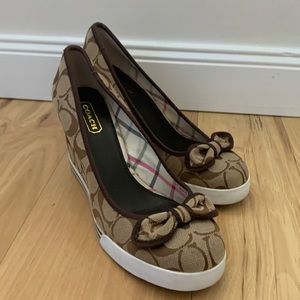 Authentic Coach Wedge Sweetie Sneakers Q284